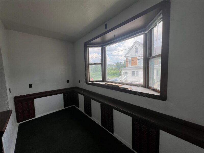 114 Hampton St — photo 8