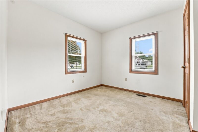 635 Cohasset — photo 6