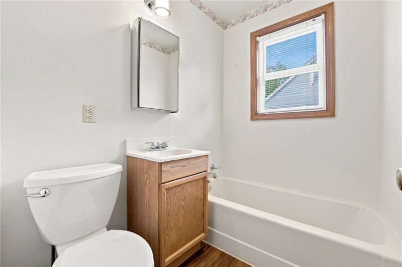 635 Cohasset — photo 7