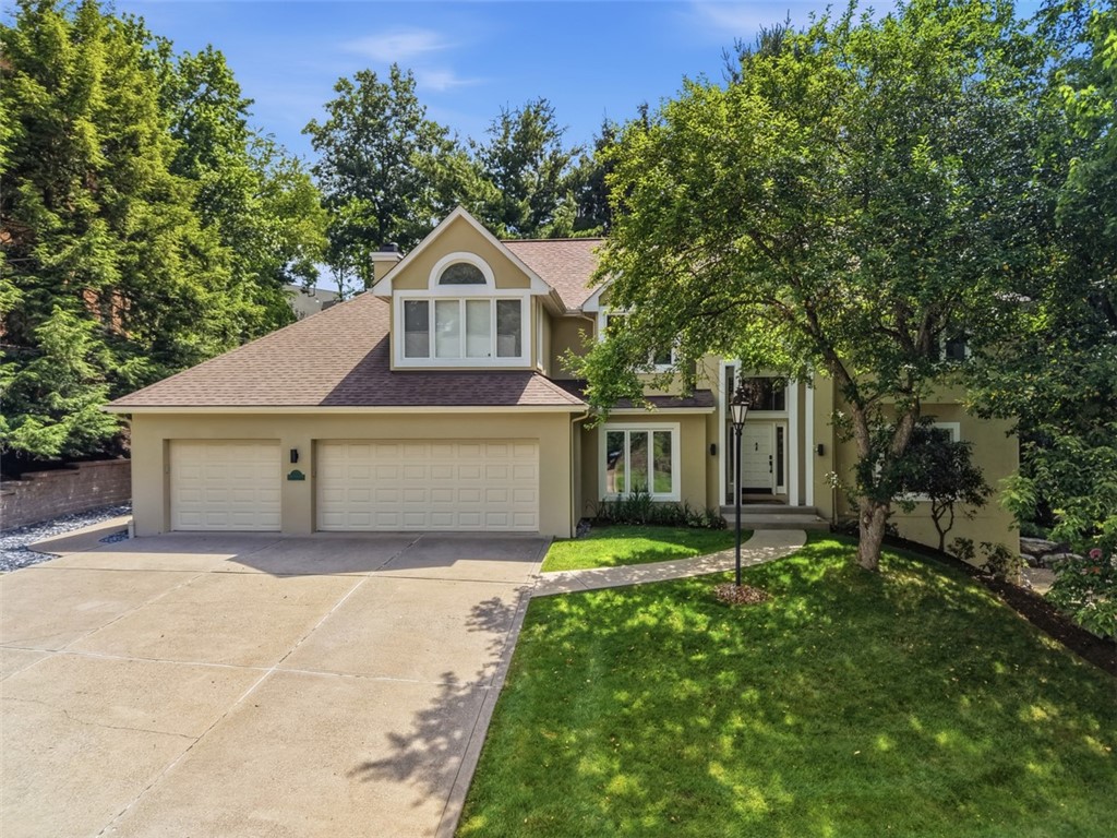 10489 Olde Villa Drive — photo 1