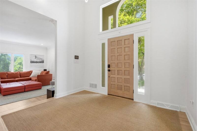 10489 Olde Villa Drive — photo 4