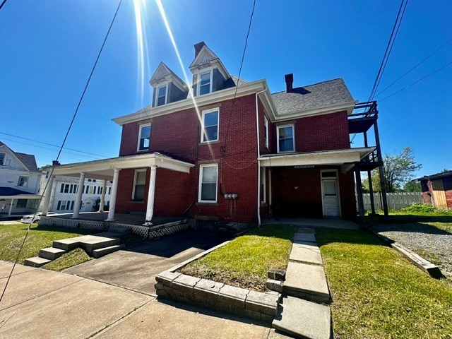 387 N Richhill — photo 1