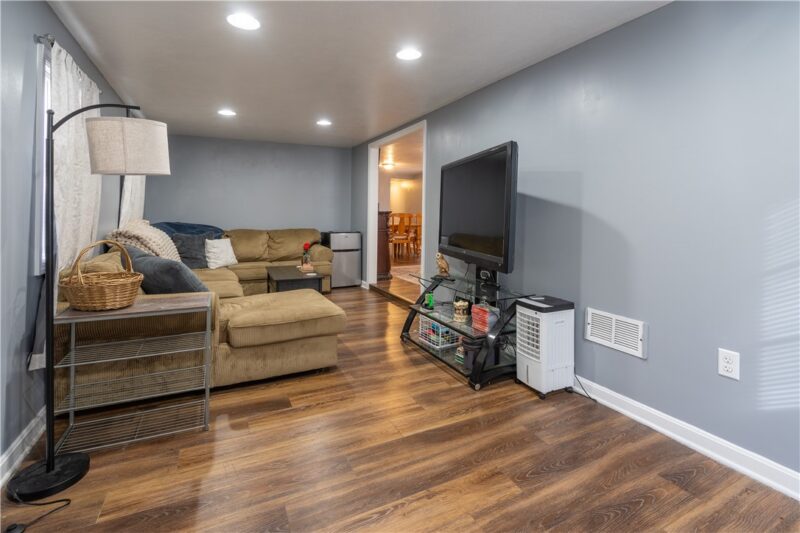 26 Circle Drive — photo 2