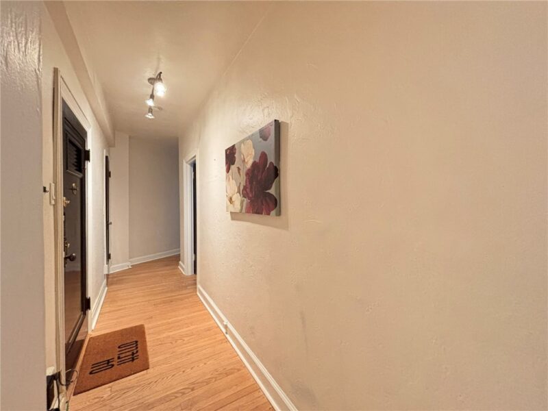 372 S Highland Ave 102 — photo 4