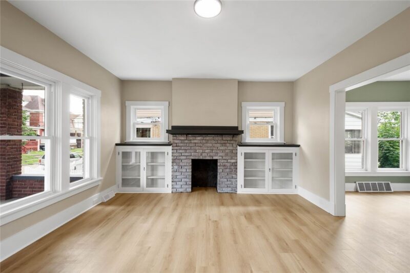 43 Evans Avenue — photo 4