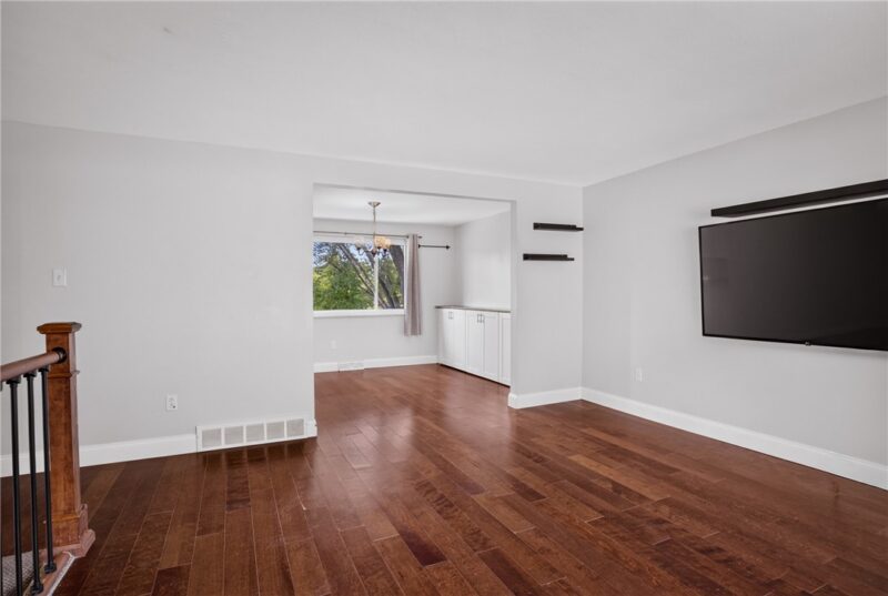 523 Friendship Dr — photo 7