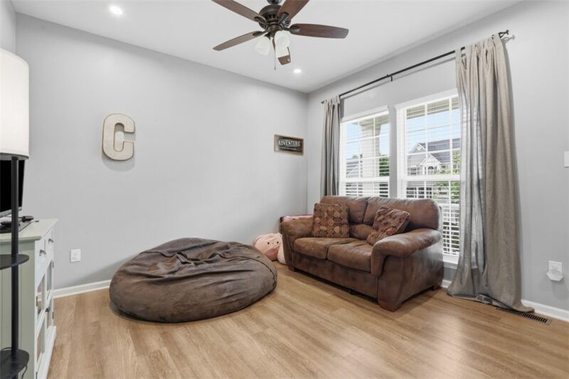1024 Blackhawk Dr — photo 5