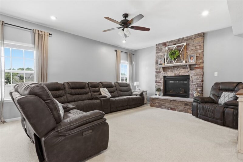 1024 Blackhawk Dr — photo 6
