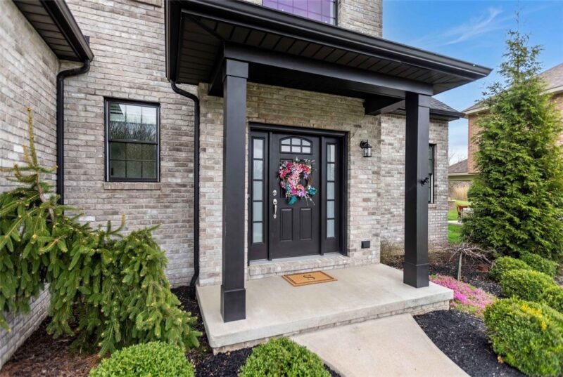 2547 Forest Brook Dr — photo 2
