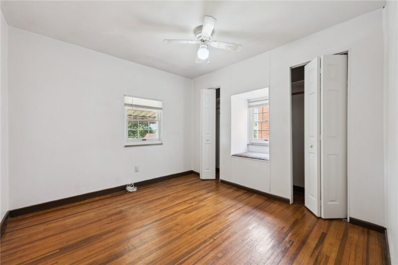 3477 York — photo 8