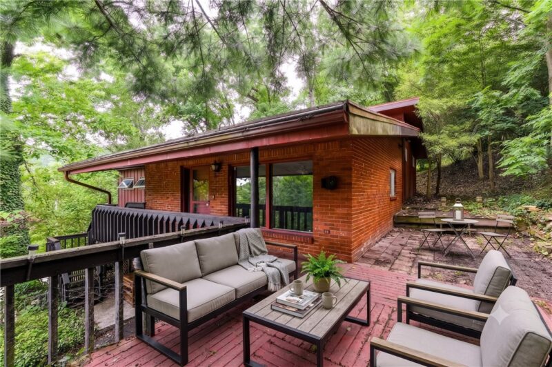 486 Woodlawn Ave — photo 5