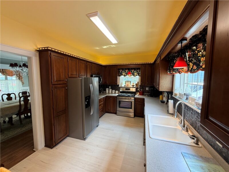 919 E Mahoning Street — photo 7