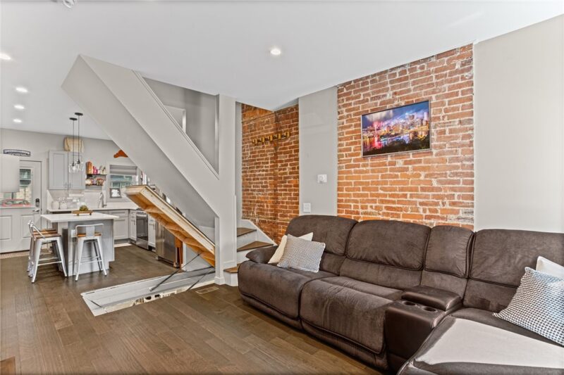 5238 Harrison St — photo 5