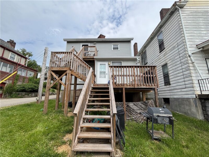 1031 Tyndall St — photo 7