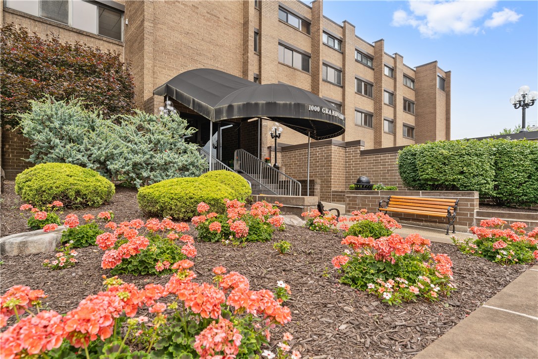 1000 Grandview Ave 904 — photo 1