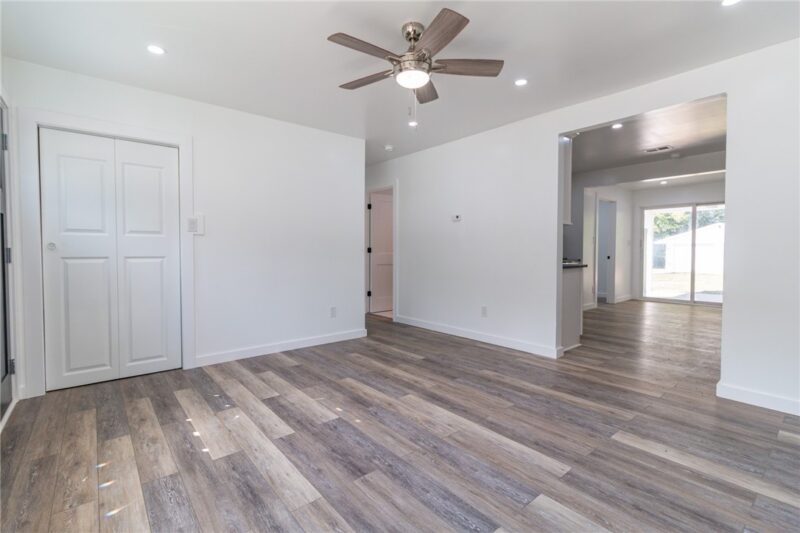 2873 N Meadow St — photo 4