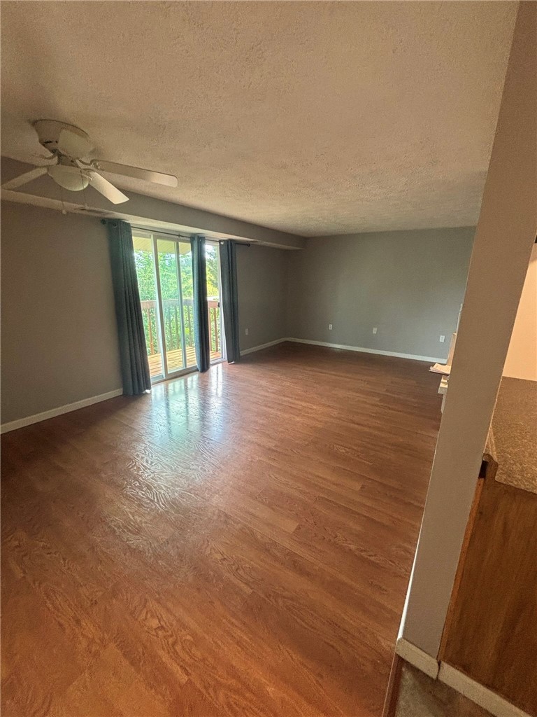 27512 Evergreen Run — photo 2