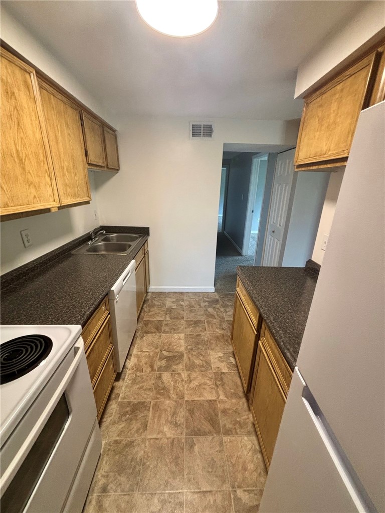 27512 Evergreen Run — photo 5