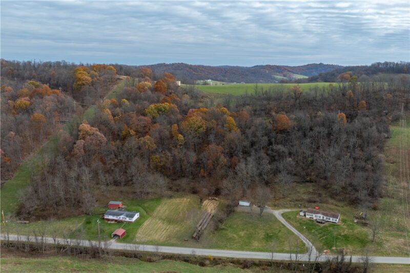 452 Sugar Run Rd — photo 2