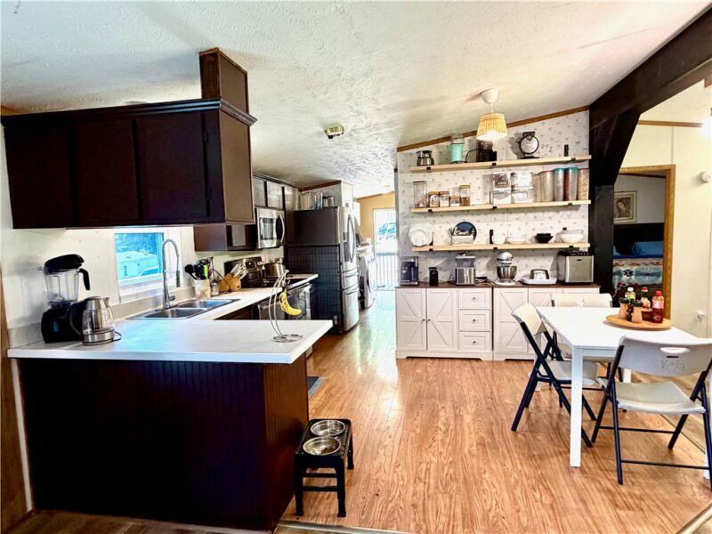 820 Maple Ct — photo 4