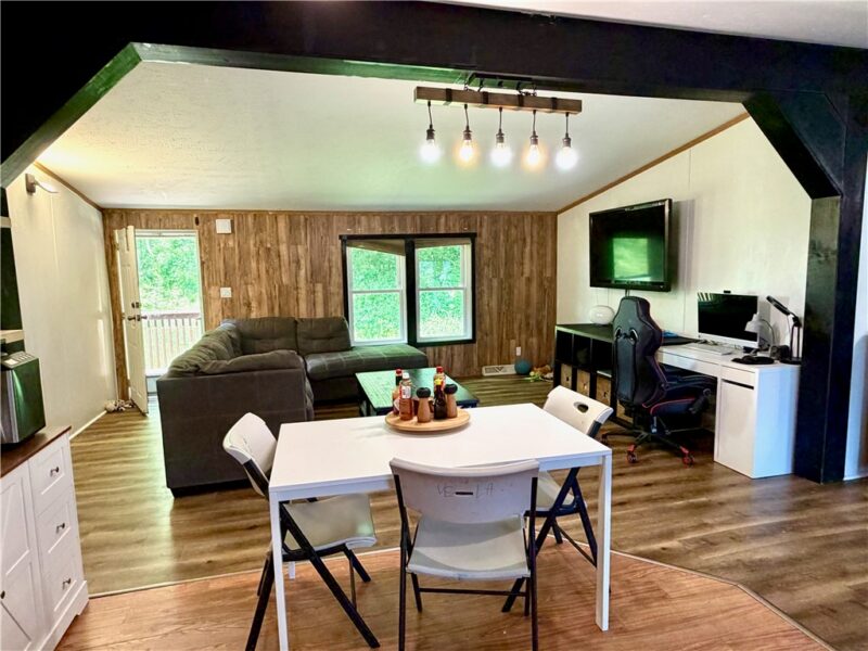 820 Maple Ct — photo 6