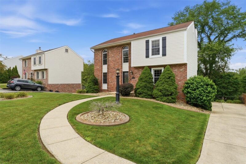 328 Whitney Chase Lane — photo 3