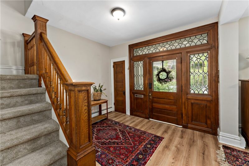 212 Elm St — photo 5