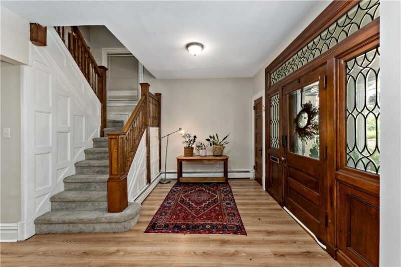 212 Elm St — photo 6