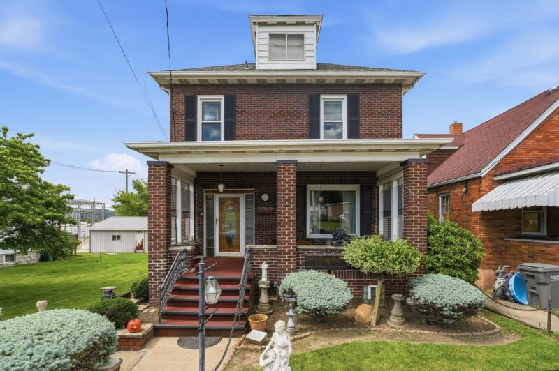 38 Franklin AVENUE — photo 2