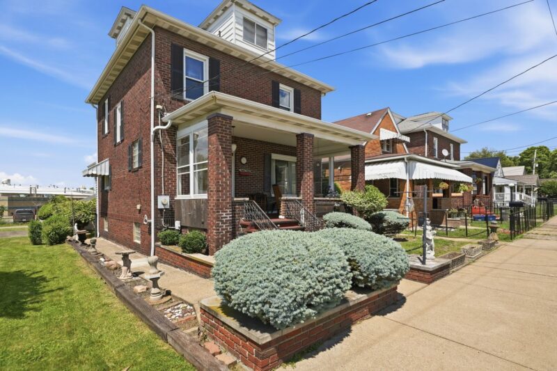 38 Franklin AVENUE — photo 3