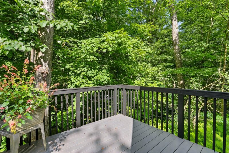 521 Earl Ansell Rd — photo 3