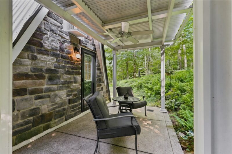 521 Earl Ansell Rd — photo 6