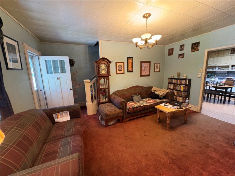 1614 Johnston Ave — photo 3