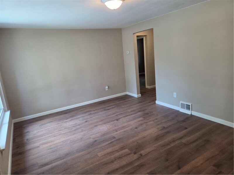 745 Macfarlane Dr — photo 8