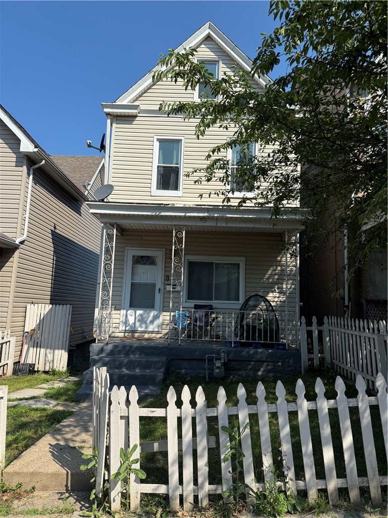 1230 Goe Ave — photo 2