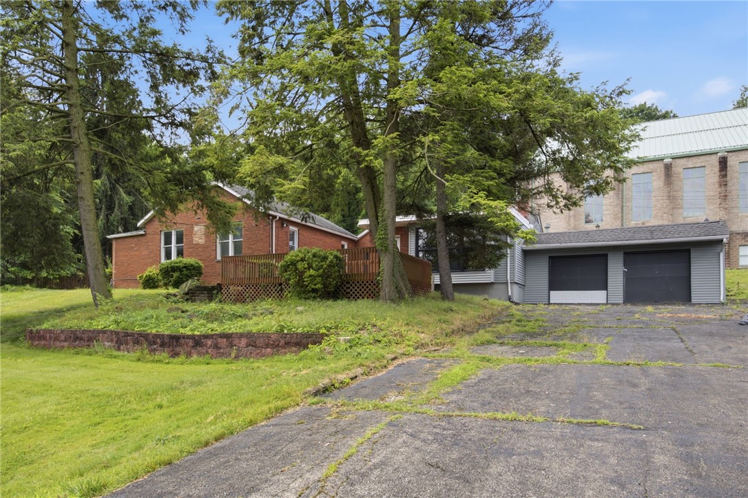 1664 Fawcett Ave — photo 1