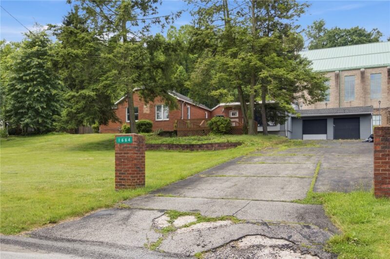 1664 Fawcett Ave — photo 4