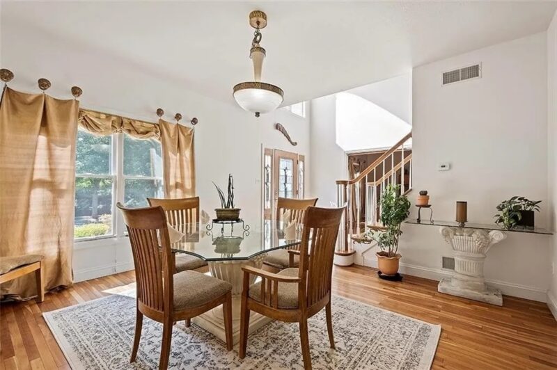 142 JAMES PLACE — photo 4