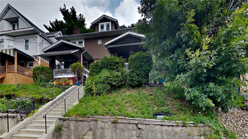 554 Forest Ave — photo 3