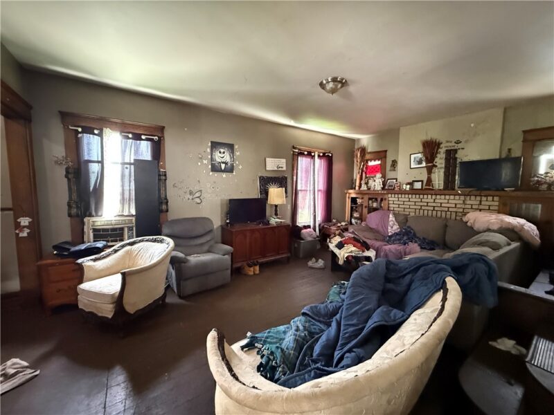 1108 Cunningham Ave — photo 3