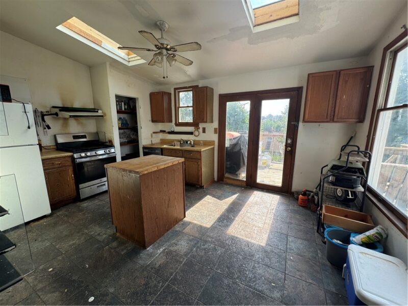 333 Amabell St — photo 8