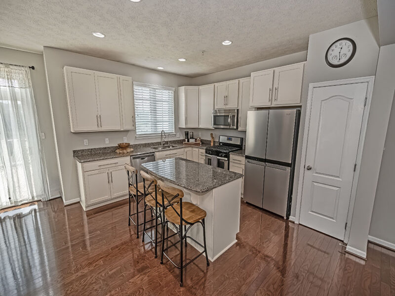 17 Remington DRIVE — photo 8