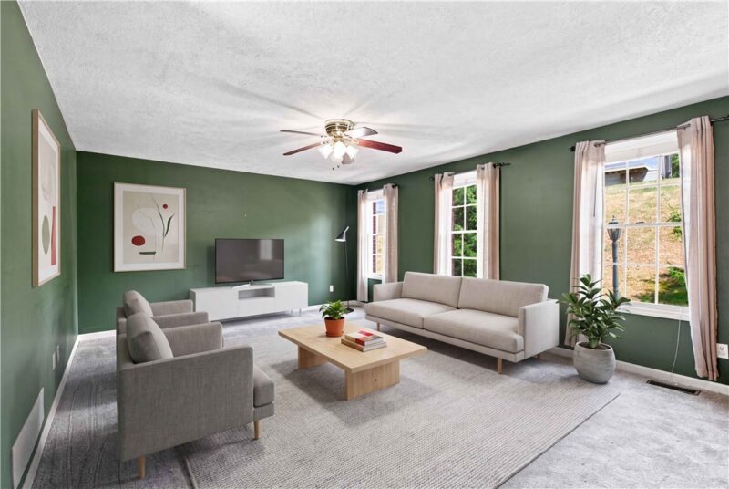 104 Castle View Dr — photo 3