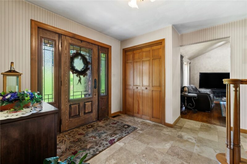 120 Larchfield Drive — photo 8