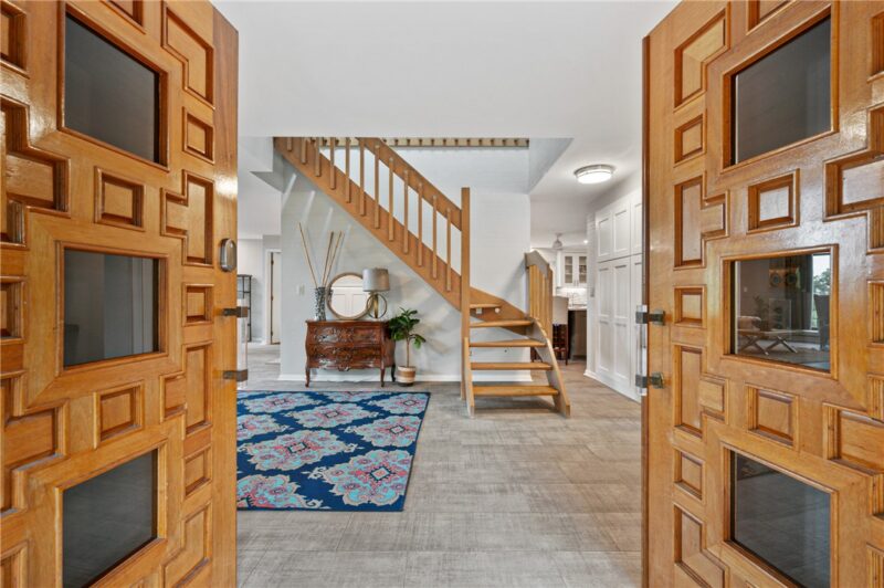 6 Jaycee Dr — photo 5