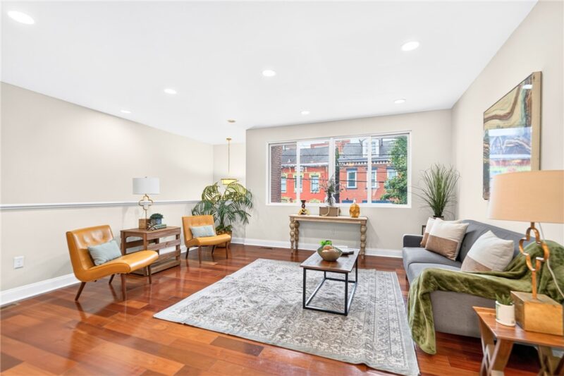2021 Sarah St — photo 8
