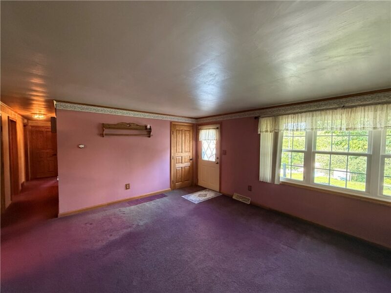 607 Ridge Avenue — photo 4