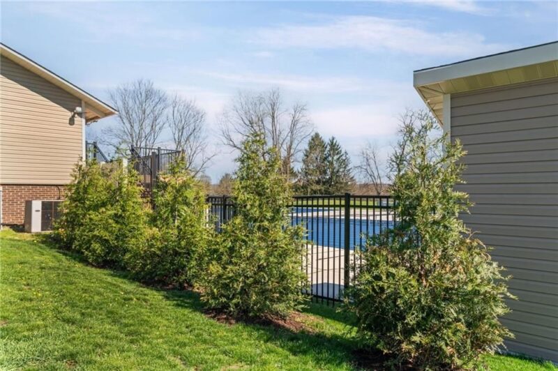 323 Ridge Point Cir 24 — photo 8