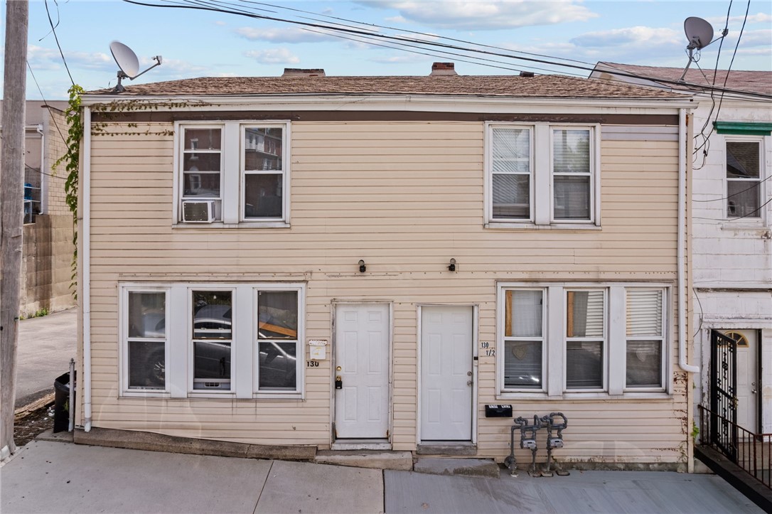 130 John St — photo 1