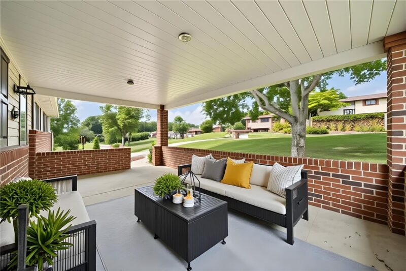 221 David Drive — photo 2